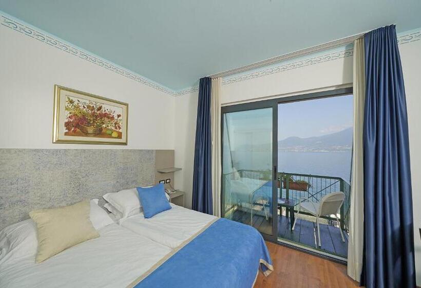 스탠다드 룸 호수 전망, Villa Carlotta