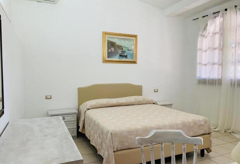 Номер Стандарт Трехместный, Tanit Hotel Villaggio Ristorante