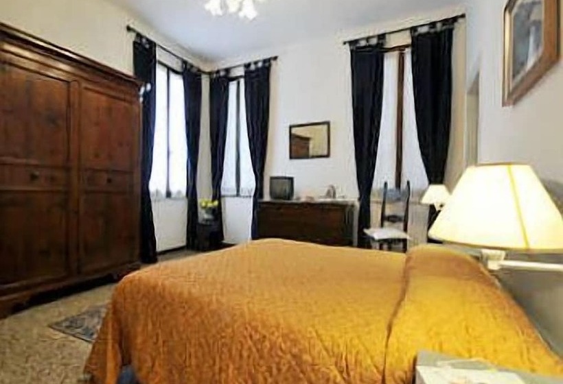 اتاق استاندارد, Ca  Turelli