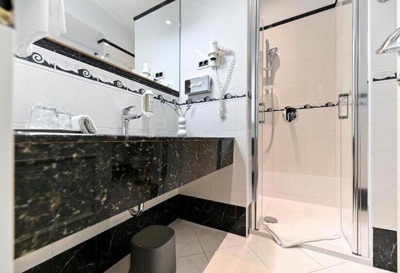 Апартаменты 1 Спальня Вид на Море, Villa Hresc M