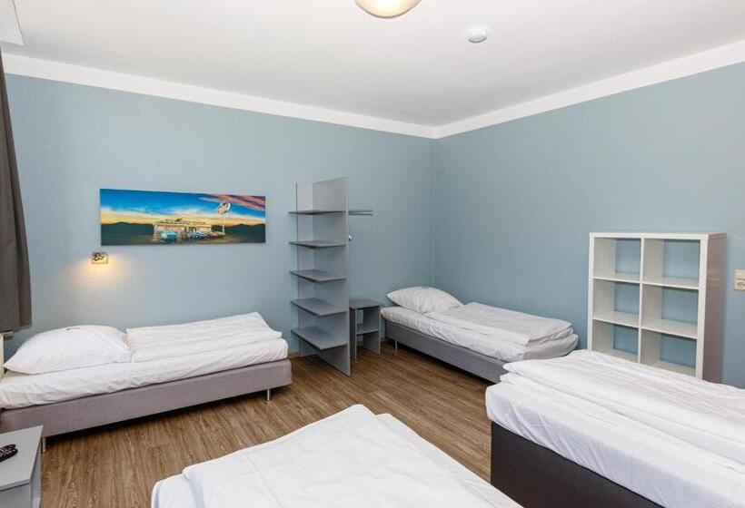 Номер Стандарт Трехместный, Apart Hotel Sarstedter Hof