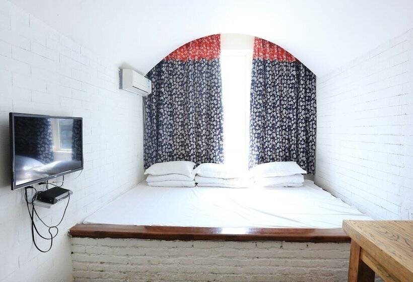 스탠다드 트리플 룸, Alley Youth Hostel