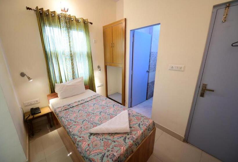 Quarto Estandar Individual, Chitra Katha  A Story Per Stay