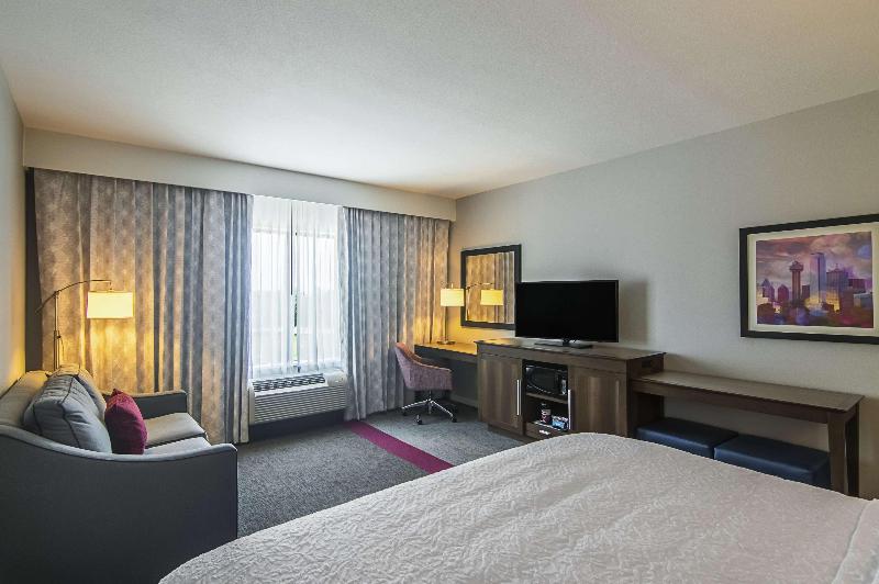 Номер Стандарт Кровать Кинг Адаптированный для Инвалидов, Hampton Inn & Suites Dallas/richardson
