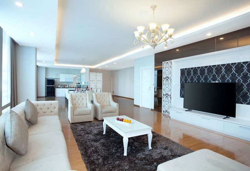 Люкс, Platinum Hotel & Convention Hall Balikpapan