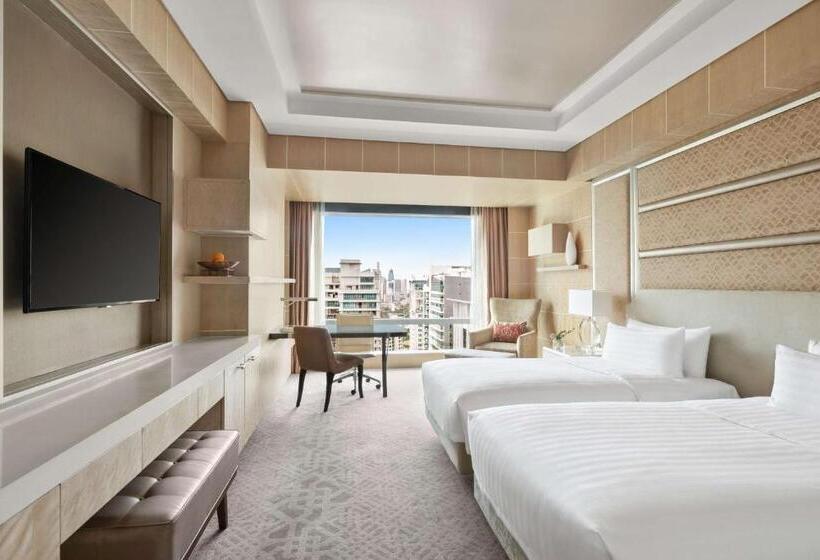 Номер Deluxe, Shangrila The Fort, Manila