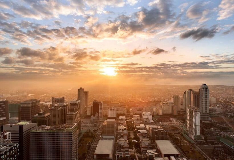 Люкс Премиум, Shangrila The Fort, Manila