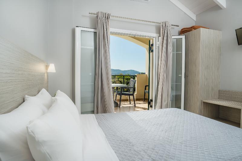Студия Deluxe, Zante Atlantis