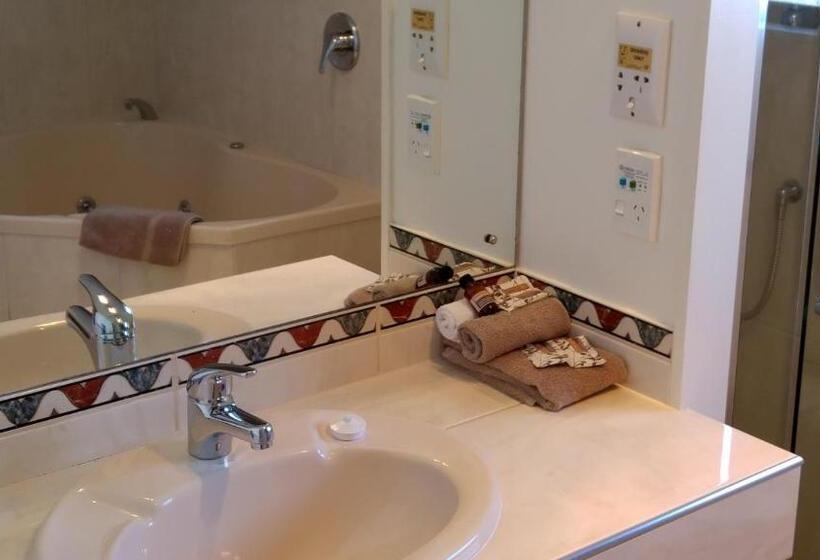 Апартаменты 1 Спальня, Hobson's Choice Motel