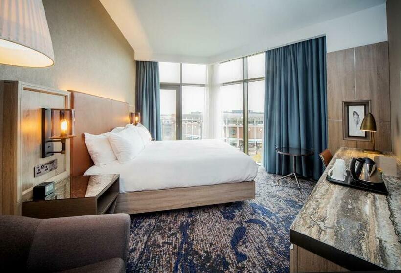 キングサイズベッドのスタンダードルーム, Doubletree By Hilton London Kingston Upon Thames