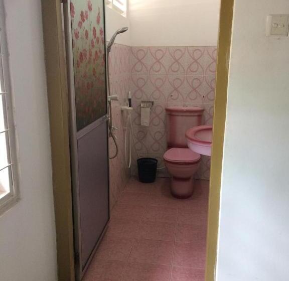 Трехместный Номер Стандарт с Балконом, White Villa