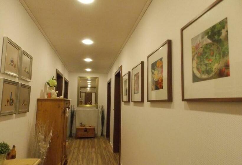 Номер Стандарт Индивидуальный с Балконом, Landhotel Fasanenhof