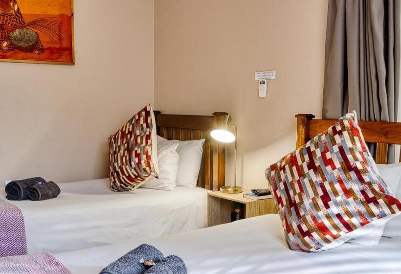 Quarto Estandar, Woodpecker S Inn Guest House