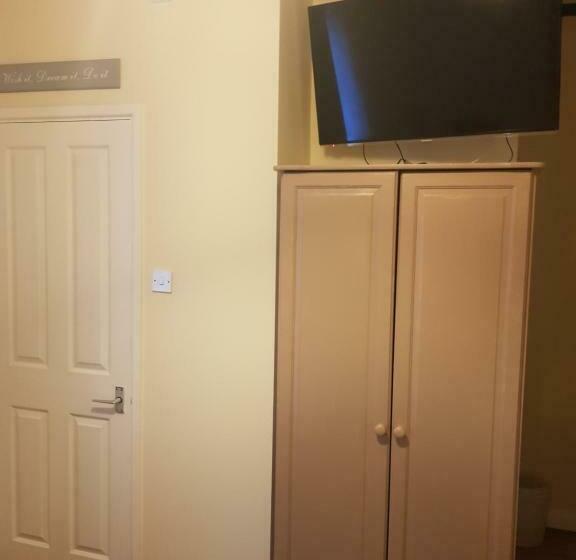 Номер Basic, The Wheatsheaf