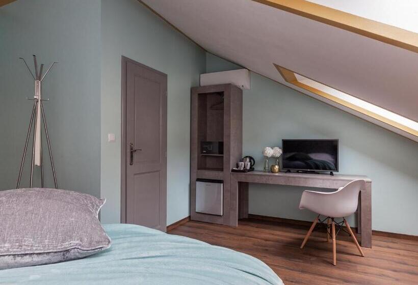 Cama em Quarto Superior Compartilhado, Gorgeous Prague Rooms