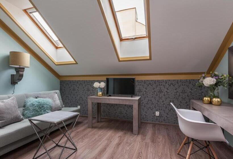 Cama em Quarto Compartilhado, Gorgeous Prague Rooms