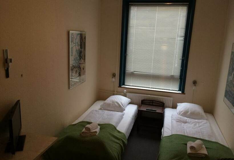 带共用浴室的标准房间, Annex