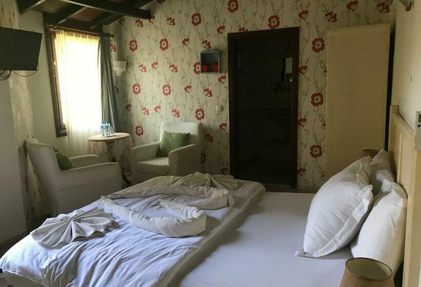 Quarto Deluxe, Kano