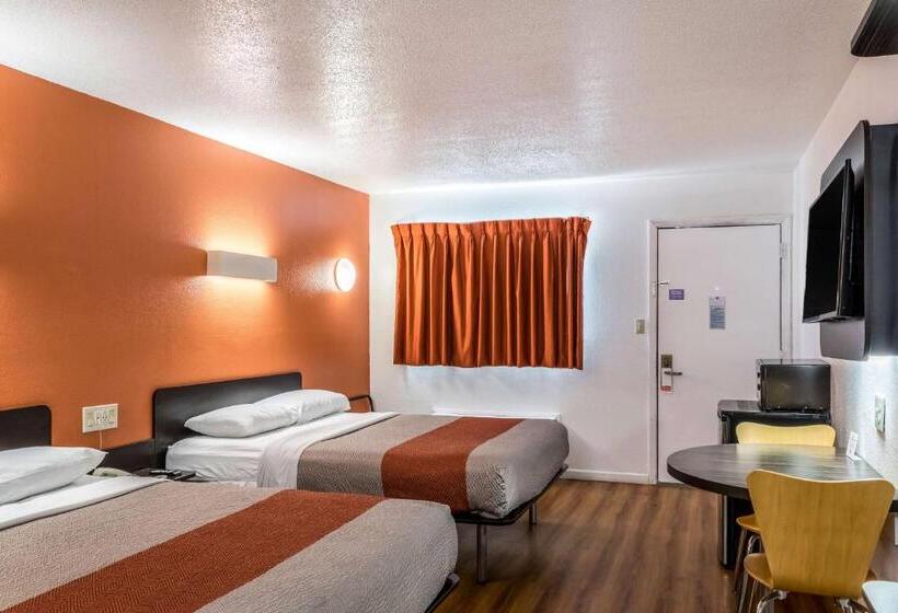 Номер Стандарт, Motel 6 Florence, Ky   Cincinnati Airport
