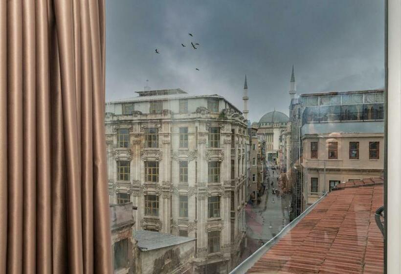 Номер Стандарт, Boutique Central Taksim