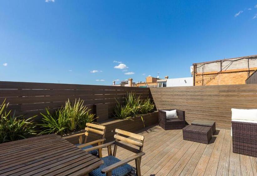 1 Bedroom Penthouse Apartment, Bird House