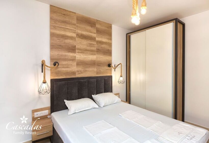 استودیوی لوکس, Cascadas Family Resort