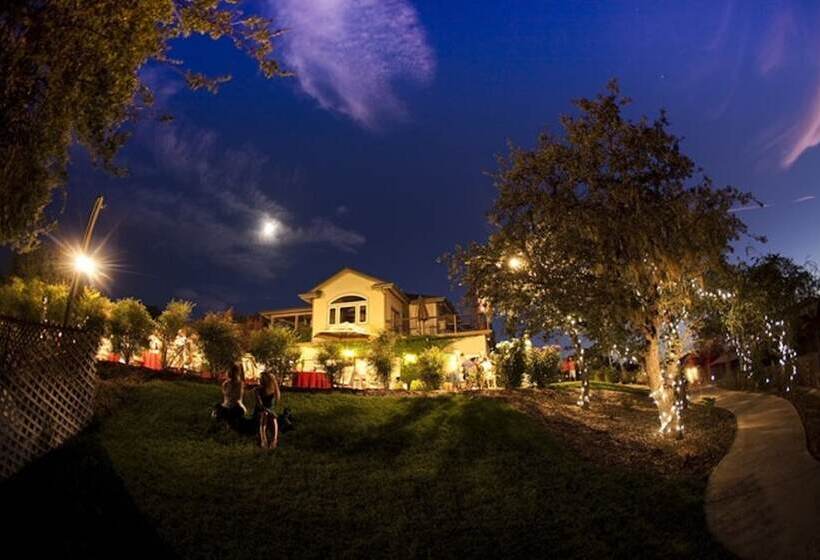 스위트, High Ridge Manor