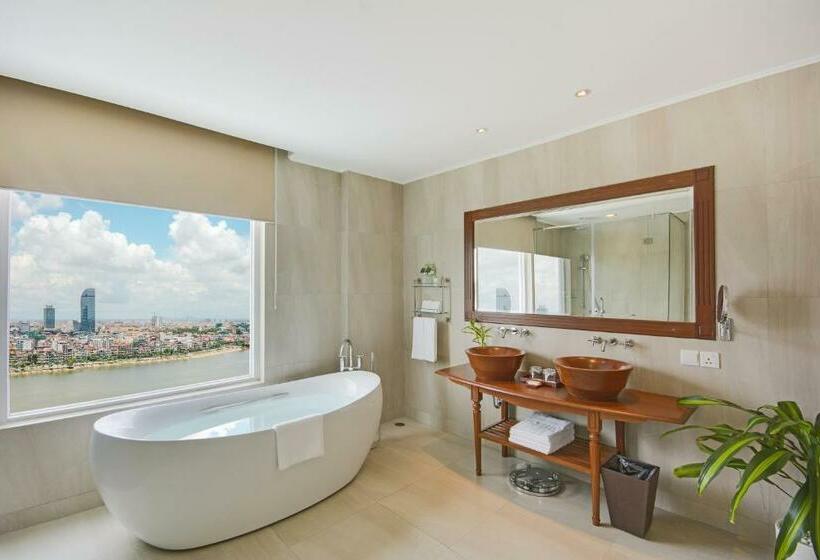 Номер Премиум, Sokha Phnom Penh