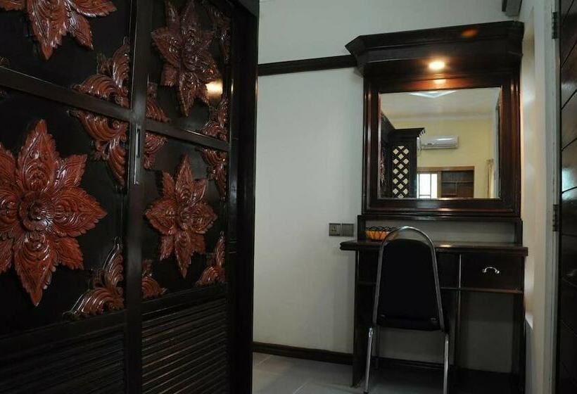 سوییت, Hsaung Thazin Hotel Pyin Oo Lwin