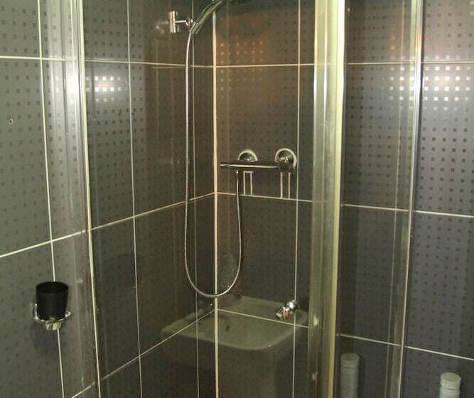 Семейный Номер, London Olympus Hotel Nirvana