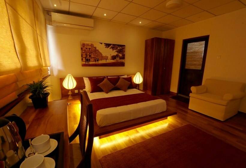 Quarto Deluxe com Sacada, Halcyon House Colombo