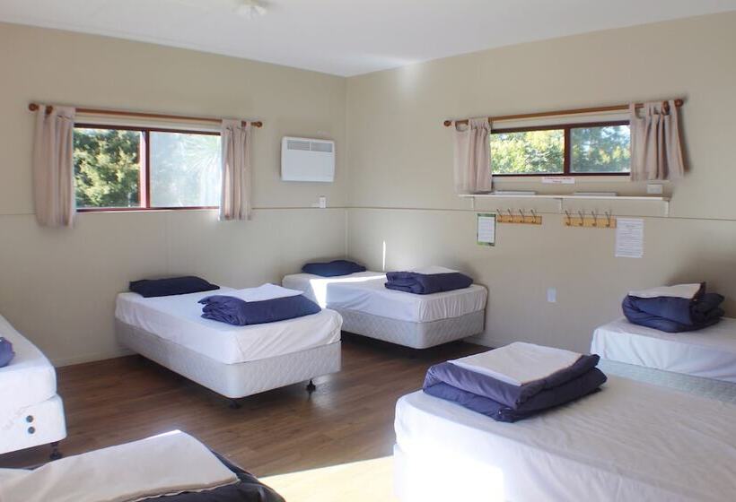 Cama em Quarto Compartilhado, The Barn Cabins & Camp