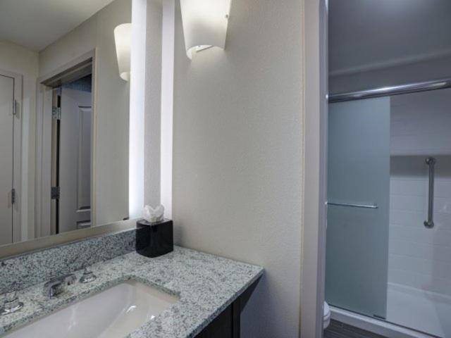 带大床的复式套间, Homewood Suites By Hilton Nashville Franklin Cool Springs