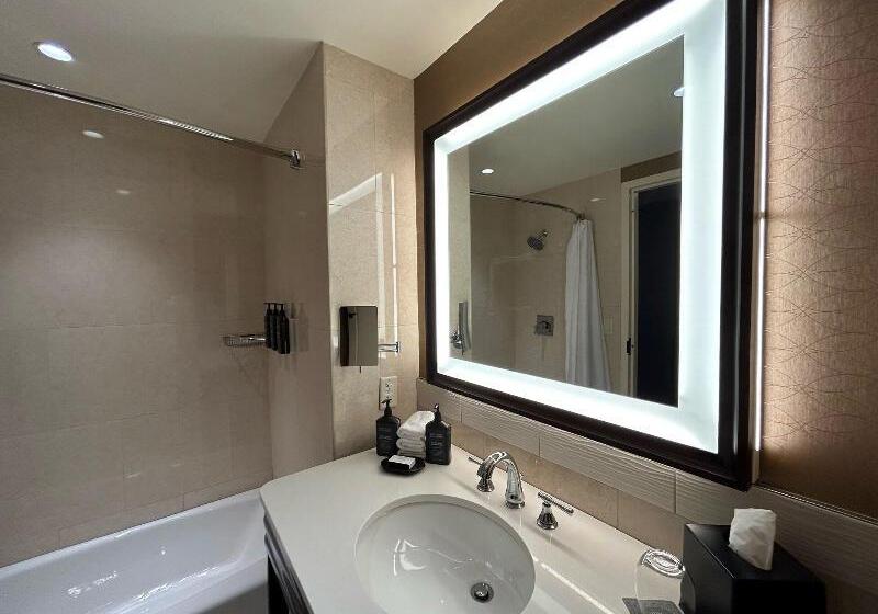 Номер Клуб, Sheraton Austin Georgetown Hotel & Conference Center