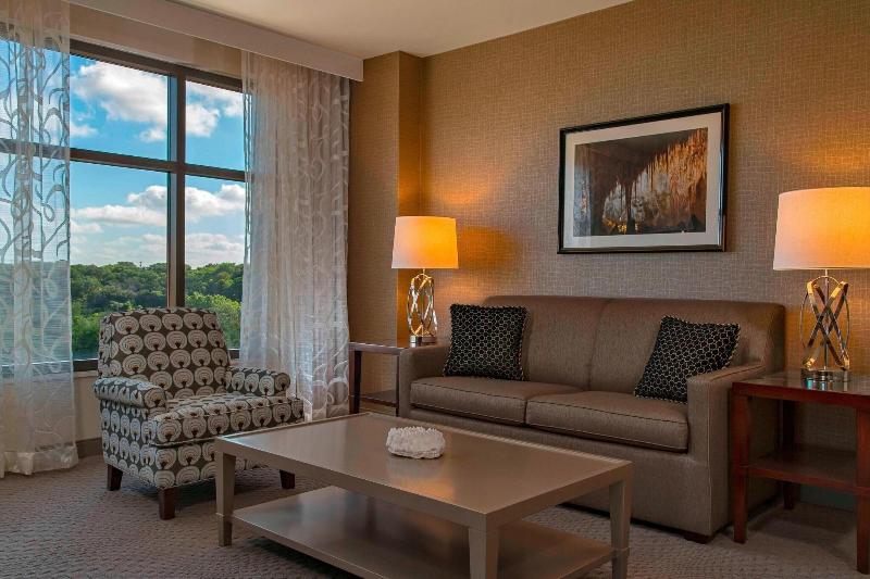 Люкс Кровать Кинг, Sheraton Austin Georgetown Hotel & Conference Center