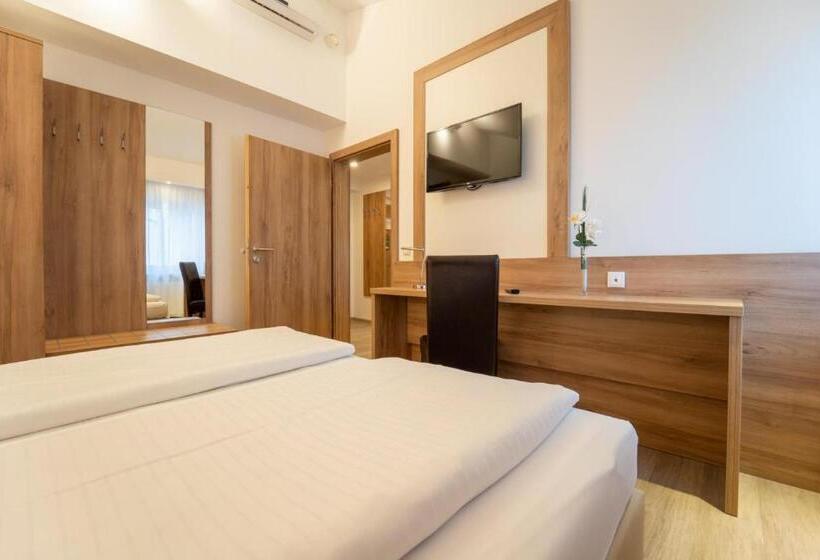 Номер Deluxe, St Georg  Regensburg