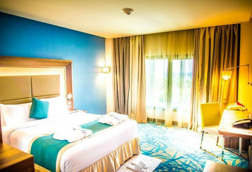 Номер Superior, Novotel Yanbu Albahr