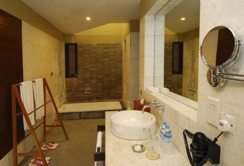 اتاق لوکس, Bay Of Bengal Resort