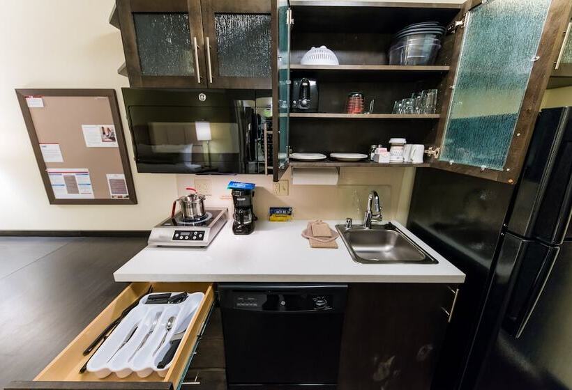 Люкс, Candlewood Suites   Fairbanks, An Ihg