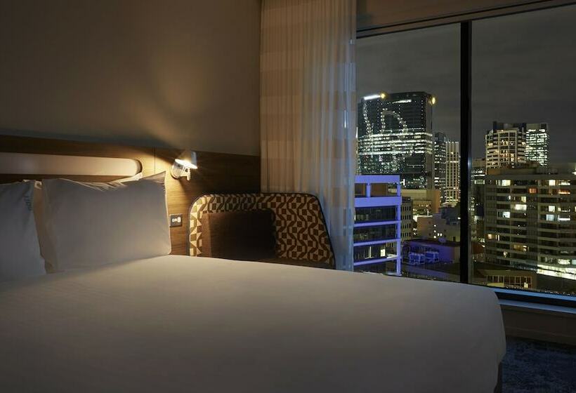 Номер Стандарт, Holiday Inn Express Brisbane Central, An Ihg