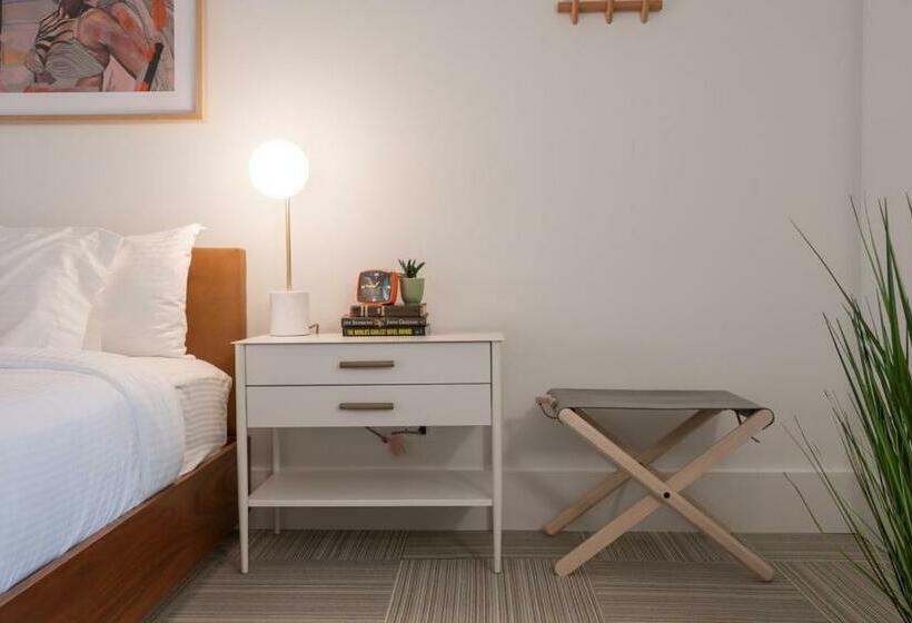 带大床的标准间, Little Mod Hotel At The University