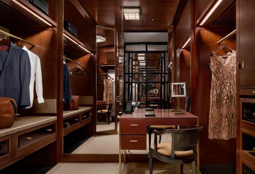 Люкс Премиум, The Peninsula London