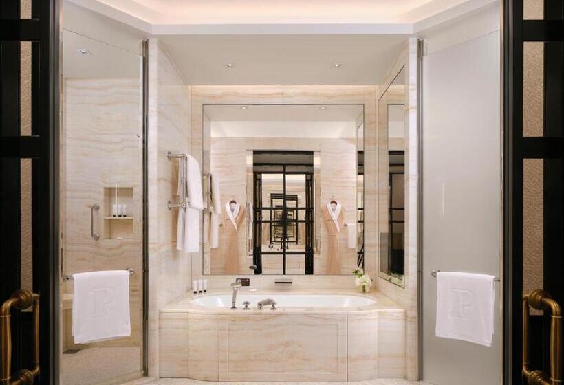 Premium room with terrace, The Peninsula London