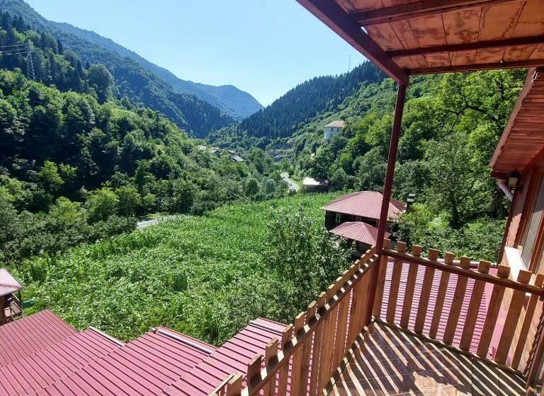Трехместный Номер Стандарт с Видом, Gogalay Bungalov Hotel  Restoran