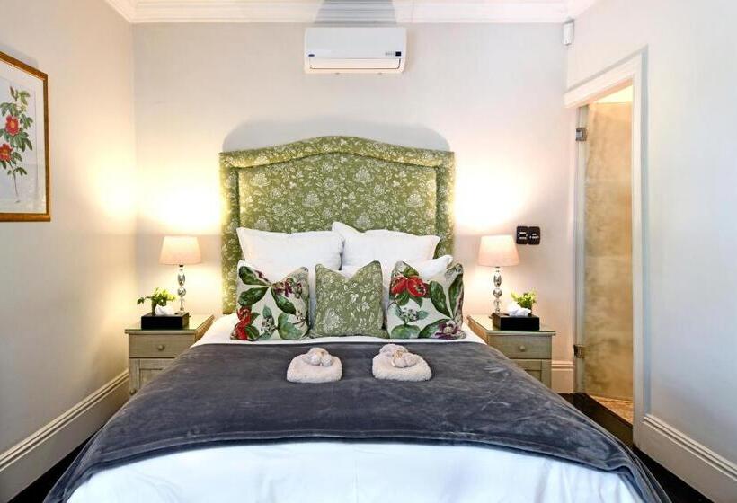 Люкс, Auberge Daniella
