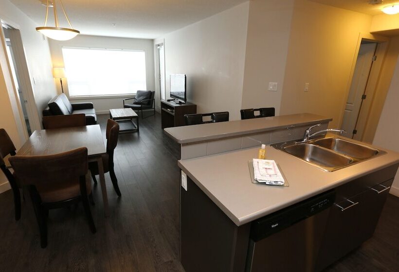 سوئیت 2 خوابه, East Village Suites