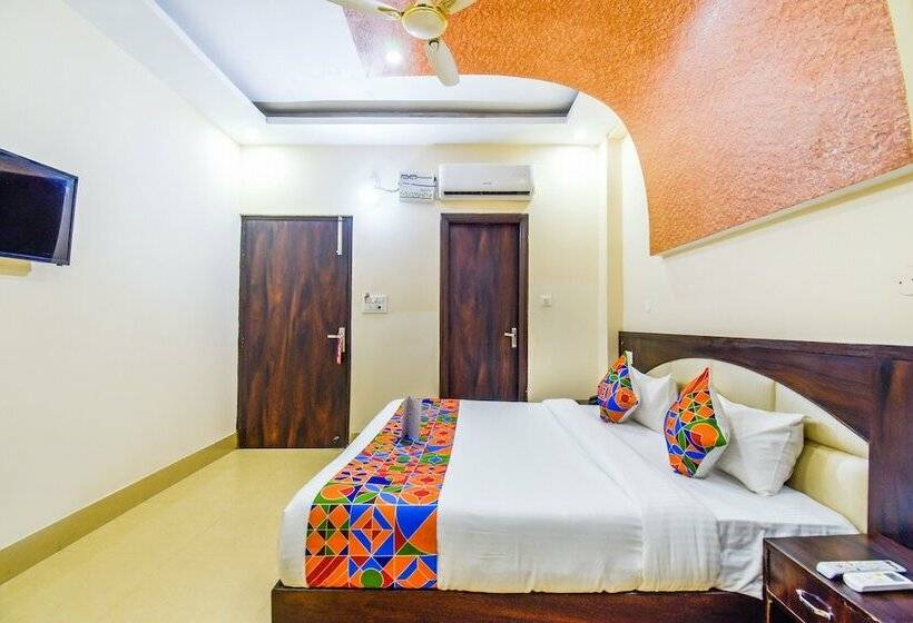 Номер Deluxe, Fabhotel Js Regency