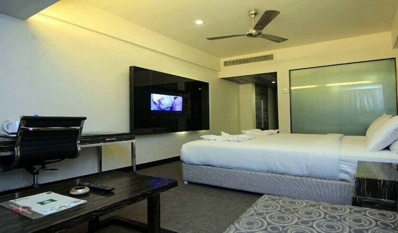 豪华房间, Kumar Resort By Turtle, Lonavala
