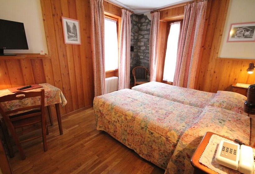 Номер Стандарт, Maison Laurent