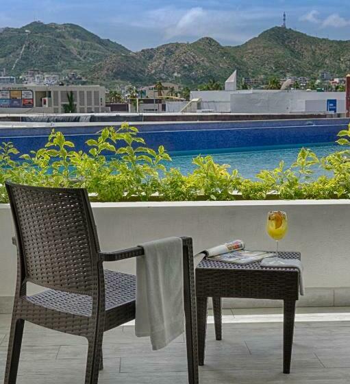 デラックスルーム, Medano Hotel And Spa